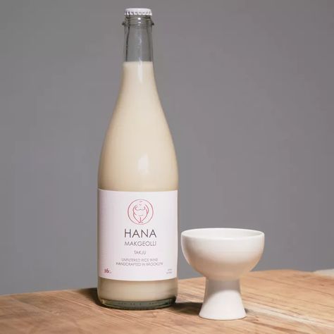 What Is Makgeolli and How to Use It in Cocktails Raspberry Wine, Reception Bar, Korean Rice, Craft Beer Bar, Korean Restaurant, Rice Wine, Flavored Drinks, Wine Packaging, Black Raspberry