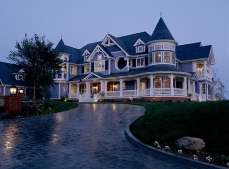 18 Gorgeous Houses in Victorian Style Turret Room, Exterior Columns, Modular Home Builders, Victorian Style Homes, Deck Railing, Gorgeous Houses, Victorian Mansions, White Exterior, Traditional Exterior