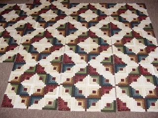 Classic Quilt Blocks, Threadbare Creations, Pineapple Quilts, Log Cabin Patchwork, Recipes Tutorials, Cabin Designs, Log Cabin Quilt Pattern, Log Cabin Designs, Log Cabin Quilt Blocks