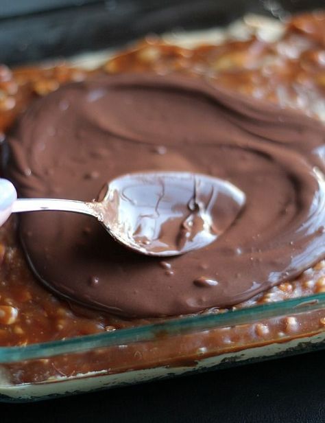 Take 5 Bars, Take 5 Candy Bar, Candy Bar Recipe, Bars Cookies, Cookies And Cups, Chocolate Peanut Butter Recipes, Chocolate Peanutbutter, Best Sweets, Candy Recipes Homemade