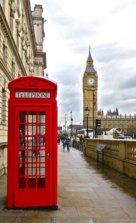 Telephone Booth In London <3 #london British Telephone Booth, London Stories, London Telephone Booth, London Phone Booth, Red Phone Booth, Bedroom Pop Design, London Dreams, Manchester Art, Photo Album Layout