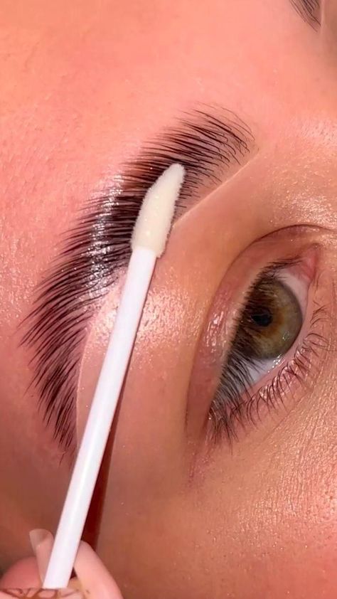 Eyelash Lift And Tint, Bentuk Alis, Makeup Illustration, Contour Makeup Tutorial, Eyelash Technician, Skin Aesthetics, Eyebrow Makeup Tips, Eyelash Lift, Face Makeup Tips