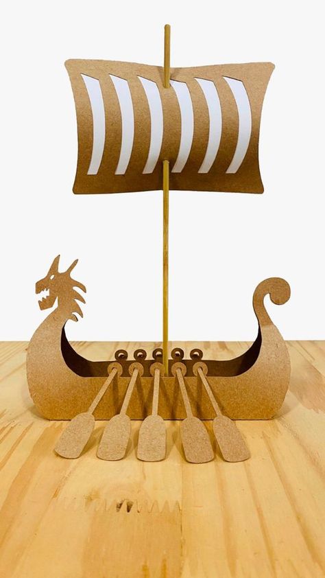 Cardboard Viking Ship, Viking Ship Craft, Dragon Crafts Preschool, Vikings Boat, Barco Viking, Machado Viking, Viking Longboat, Viking Party, Viking Bear