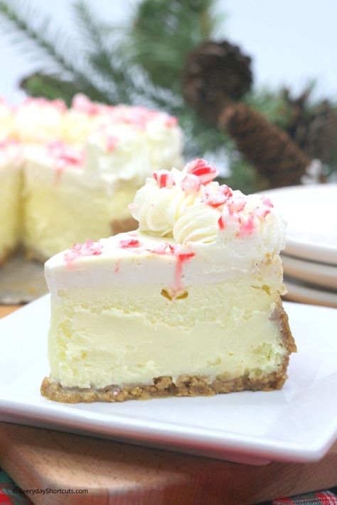 Candy Cheesecake Recipes, Christmas Dessert Cheesecake, Cheesecakes For Christmas, Candycane Cheesecake, Peppermint Cheesecake Recipes, White Choc Cheesecake, White Chocolate Peppermint Cheesecake, Peppermint White Chocolate Cheesecake, White Chocolate Cheesecake Recipes