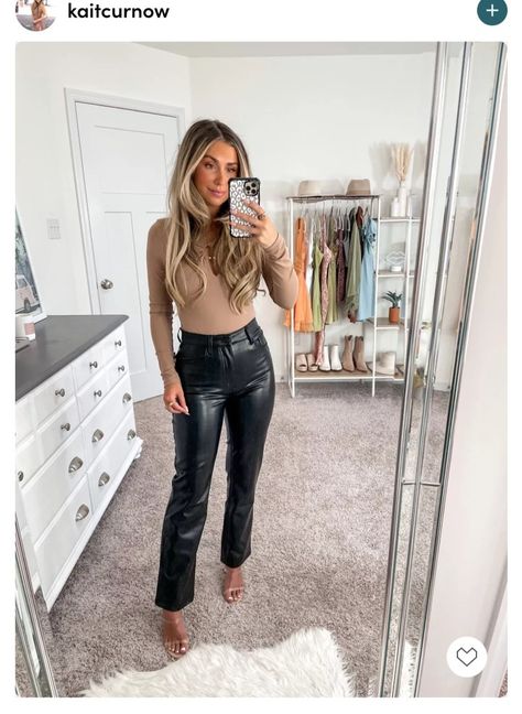 Leather Fall 2023, High Waist Leather Pants Outfit, Fall Fashion Leather Pants, Womens Faux Leather Pants, Leather Pant Going Out Outfit, Business Casual Leather Pants Outfit, Business Leather Pants Outfit, Cute Fall Outfits Leather Pants, Target Leather Pants