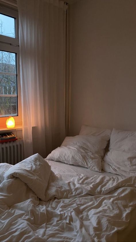 Cozy Clean Bedroom, Soft Bedroom, Cosy Room, Clean Bedroom, Cozy Room Decor, Pretty Room, Visual Journal, Dream Apartment, Cozy Room