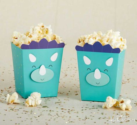 Popcorn Favor, Prehistoric Party, Birthday Favors Kids, Popcorn Favors, Dino Birthday Party, Dinosaur Theme Party, Candy Party Favors, Dinosaur Baby Shower, Popcorn Box