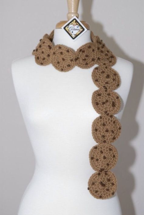 Cookie Crochet, Crocheted Food, Crochet Scarfs, Knit Scarves, Crochet Food, Fun Crochet Projects, Crochet Cowl, Diy Crochet Projects, Yarn Projects