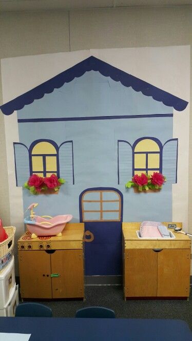 Window For Dramatic Play Area, Dramatic Play Decorating Ideas, House Dramatic Play Ideas, Pretend Window For Dramatic Play Area, Dramatic Play Area Bulletin Boards, Home Center Ideas Dramatic Play, My Home And Family Preschool Theme Dramatic Play, My Home And Family Dramatic Play, Dramatic Play Backdrop