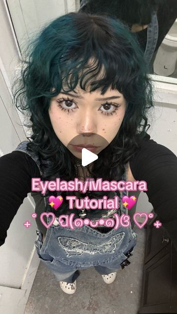 Leah on Instagram: "Dolly Eyelash/Mascara Tutorial!!! :D💖 (Spanish version) I really need to start practicing my Spanish more on this page…😅" How To Make Your Eyelashes Longer, Dolly Eyelashes, Eyelash Tutorial, Mascara Tutorial, Eyelashes Tutorial, Eyelash Mascara, Bracelet Craft, Eyelashes Mascara, Bracelet Craft Diy