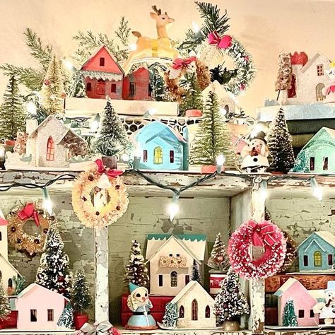 🍒𝙼𝚒𝚌𝚑𝚎𝚕𝚕𝚎🍒 on Instagram: "I finally got my putz village finished! Seems like it’s taking me forever to get Christmas decorating done😤 FYI….I suggest never to do some home renovations in November!! 😆😝 #imtired #vintagechristmasdisplay #vintagechristmas #putzhouse #kitchychristmas #christmas2023 #cubbies #thingsicollect" Vintage Putz House Display, Putz Houses Display, Putz Village, Village Ideas, Putz House, Merry Bright Christmas, Winter Village, Christmas Village Display, Village Display