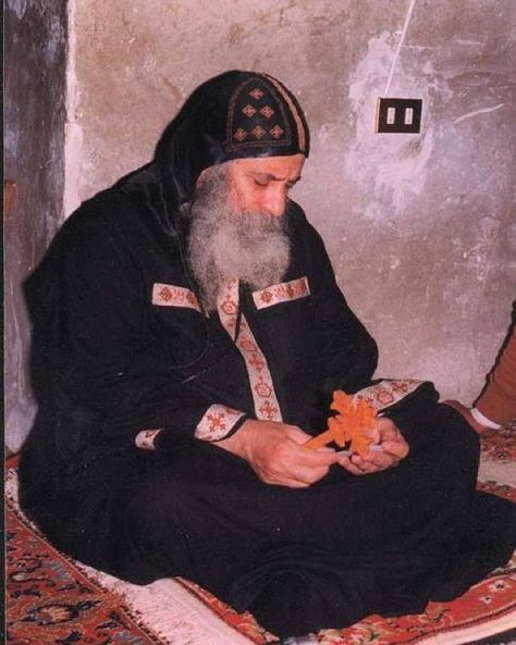 Do not begin a work without first taking power from above. Strive to obtain this power with all your weakness with all your prayers and with all your actions and then you shall witness God. - Pope Shenouda  #orthodox #orthodoxy #orthodoxchurch #christian #wisdomofthefathers #popeshenouda by wisdomofthefathers Pope Shenouda, Coptic Icons, Christian Photos, Orthodox Icon, Orthodox Christianity, Orthodox Church, God Prayer, Orthodox Icons, Vintage Pictures