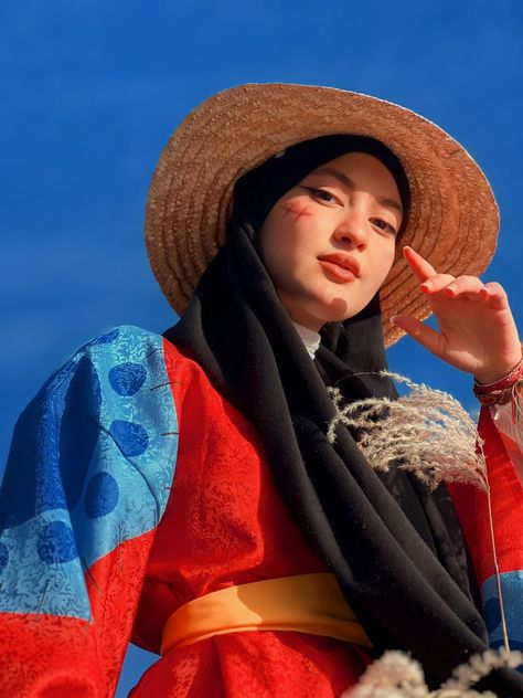 Hijab, hijabi, hijab cosplay, cosplay, luffy, luffy cosplay, luffy cosplay hijab, one piece, one piece cosplay, anime, anime cosplay, pictures, pics, makeup Hijab Costume Ideas, Cosplay Anime Outfits Hijab, Cosplaystyle Anime Hijab, Hijab Cosplay Anime, Hijabi Cosplayers, Hijabi Cosplay, Hijab Cosplay, Cosplay Luffy, Luffy Cosplay