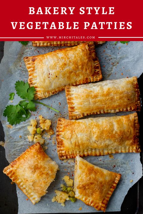 These Pakistani bakery style vegetable patties or vegetable puffs are a perfect tea time snack with a spicy potato and peas filling encased in crispy flaky puff pastry. Potato Puff Pastry, Vegetable Patties, Potato And Pea Curry, Eid Recipes, Potato Puffs, Iftar Recipes, Popular Snacks, Vegetable Curry, Pakistani Food