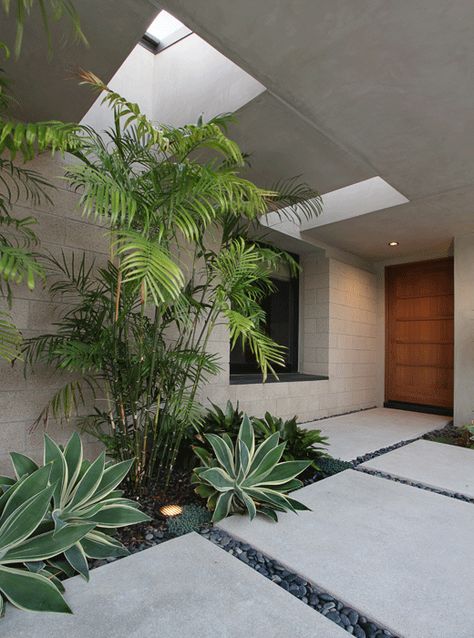 outrigger_entry_2.1 Arsitektur Kolonial, Landscaping Around House, Indoor Courtyard, Inside Garden, Courtyard Design, Concrete Steps, Home Garden Design, Garden Designs, Interior Garden