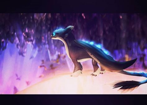 🖤●•■Rubi■•●🖤 en Instagram: “☆Queen of the Hidden World☆ ☆Let's try 350💙☆ . . Credit/Tag me if you REPOST . . . . #edit #eclipse #painttoolsaiart #painttoolsaiedit…” Night Fury Base, Toothless Drawing, Night Fury Dragon, Desenhos Love, The Hidden World, Httyd Art, Dreamworks Dragons, Httyd Dragons, Cool Dragons