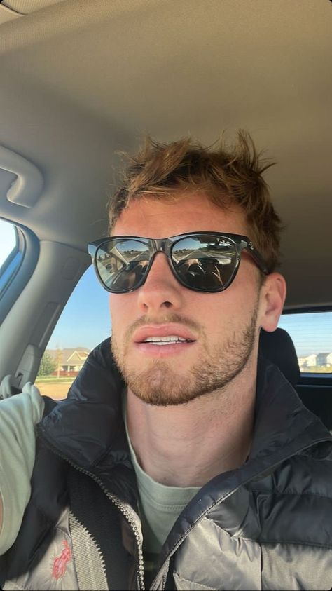 26 Year Old Man, Sweet Looking Guys, Strong Guy Aesthetic, Men Pictures For Yahoo, Blonde Haired Man, Father Face Claim, Handsome White Men, Lachy Mclean, Lachlan Mclean