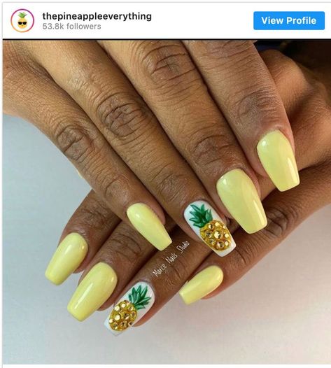 Vacation Nails Pineapple, Hawaii Inspired Nails, Pineapple Nail Design, Hawaiian Nails, Pineapple Nails, Beach Nail Designs, Cute Summer Nail Designs, Tropical Nails, Cute Summer Nails