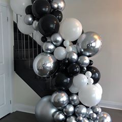 Cheers to the weekend 🖤😁 Black White Balloon Arch, Hollywood Party Decor, White Balloon Arch, Marble Balloons, Hollywood Party Decorations, Wedding Anniversary Party Decorations, Black And White Balloons, Diy Marble, Balloon Chain