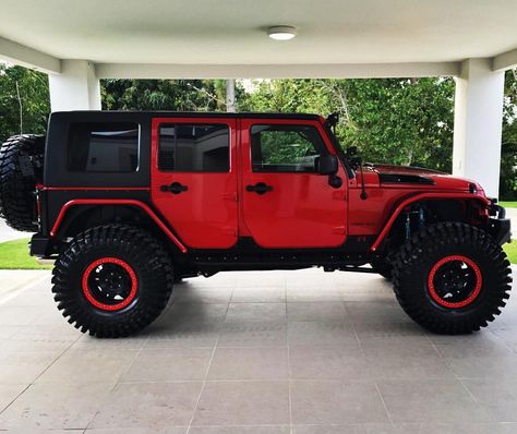 Sick ride  Photo cred: @prpatrol #Jeep #Wrangler #WranglerNation #JeepLife #JeepPorn Red Jeep Wrangler, Badass Jeep, Red Jeep, Jeep Mods, Black Jeep, Lifted Jeep, Dream Cars Jeep, Custom Jeep, Cool Jeeps