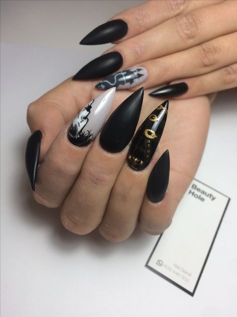 Edward Scissorhands Nail Art, Edward Scissorhands Nails, Edward Scissor, Scissors Hand, Edward Scissorhands, Nail Arts, Halloween Nails, Nail Designs, Nail Art