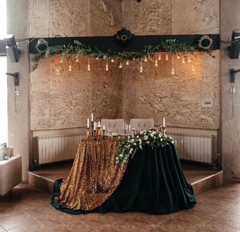 Wedding Chandelier Centerpieces, Emerald Wedding Place Setting, Romantic Theme Wedding Receptions, Emerald Green Weddings Reception, Dark Green And Gold Centerpieces, Emerald Green Celestial Wedding, Emerald Green Wedding Cake Simple, Emerald Sweetheart Table, Emerald Green Weddings Winter