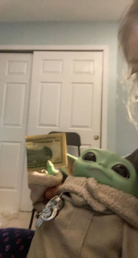 Money Meme, Yoda Meme, Writing Humor, Counting Money, Baby Yoga, Star Wars Fandom, Really Funny Joke, Really Funny, Funny Jokes