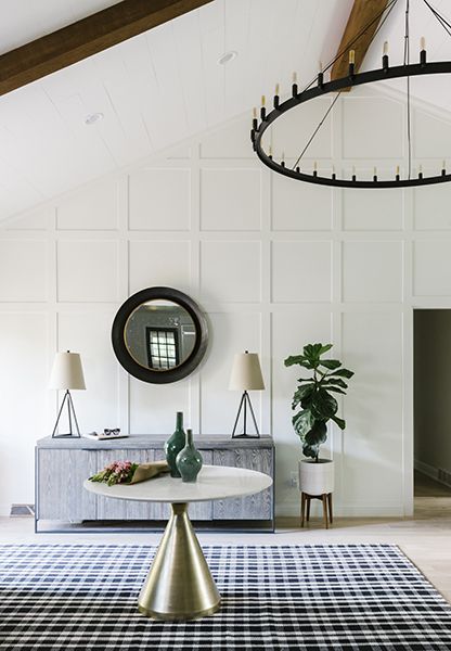 A Modern Farmhouse in Denver | Havenly's Blog! Modern Wainscoting Ideas, Vaulted Ceiling Ideas, Painted Wainscoting, Vaulted Ceiling Living Room, Room Accent Wall, Accent Walls In Living Room, Modern Farmhouse Living Room, Online Interior Design, Living Room With Fireplace