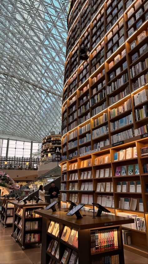 #seoul #korean Starfield Library, Korea Trip, Short Break Travel, Korea Travel, Literature Art, Home Library, Seoul, South Korea, Adventure Travel