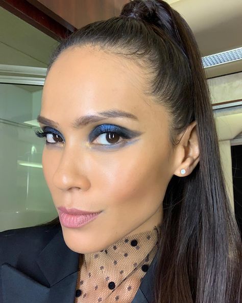 Beautiful Queen Lucifer Mazikeen, Maze Lucifer, Easy Halloween Face Painting, Lesley Ann Brandt, Tom Ellis Lucifer, Hot Makeup, Face Painting Halloween, Tween Outfits, Easy Halloween