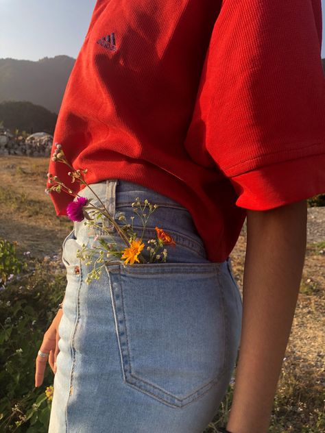 Flower Jeans, Aesthetic Floral, Lavender Field, Jean Pockets, Denim Pocket, Golden Girl, Flower Market, Flower Images, Photo Inspo