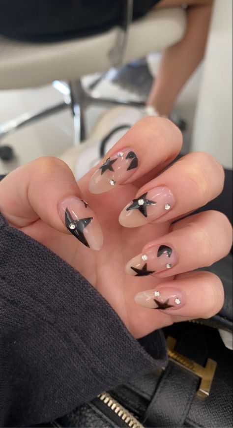 Rhinestone Star Nails, Nude Almond Nails With Rhinestones, Nail Inspo Diamonds, Black Nails With Gems Rhinestones, Black Nye Nails, Nails With Rhinestones Black, Bedazzled Nails Rhinestones, Almond Nails With Black, Black Nails With Diamonds