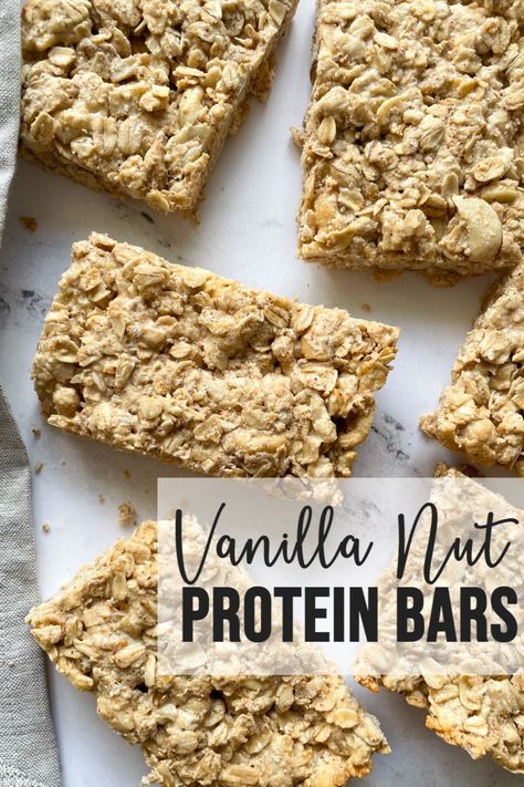 Vanilla Nut Protein Bars | www.hellofrozenbananas.com | These 7 ingredient healthy homemade protein bars are the perfect easy snack! They are filled with protein, healthy fats and are low in sugar. #healthysnack #vanillaprotein #proteinbars #homemadeproteinbars Vanilla Protein Bars Homemade, Protein Bars Without Nuts Products, Optavia Alternatives, Healthy Homemade Protein Bars, Homemade Protein Bars Healthy, Homemade Protein Bars, Low Fat Protein, Coconut Protein, Protein Bars Homemade