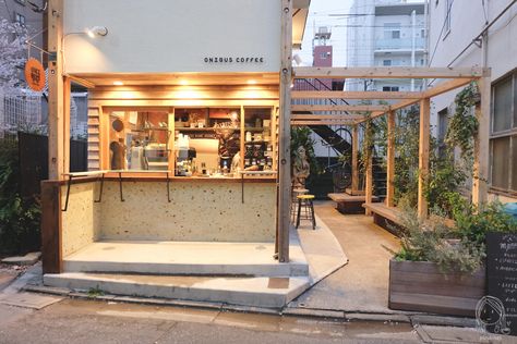 Coffee Shop Japan, Cafe Exterior, Small Coffee Shop, Small Cafe Design, Cafe Concept, Cafe Shop Design, Coffee Stands, Small Cafe, Kiosk Design