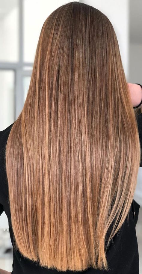 Rambut Brunette, Dark Hair With Highlights, Fall Hair Color For Brunettes, Long Hair Color, Beautiful Hair Color, Fall Hair Color, Hair Inspiration Color, Light Brown Hair, Hair Color Trends