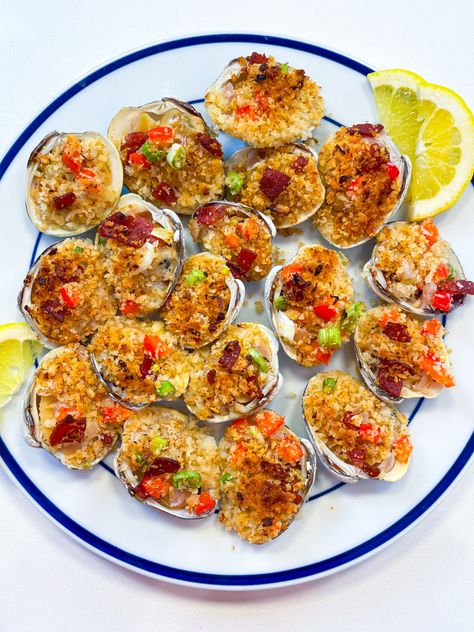 Classic Clams Casino Recipe Clam Casino, Clams Casino Recipe, Clams Casino, Shallots, Peppers, Appetizer, Bacon, Casino, Garlic