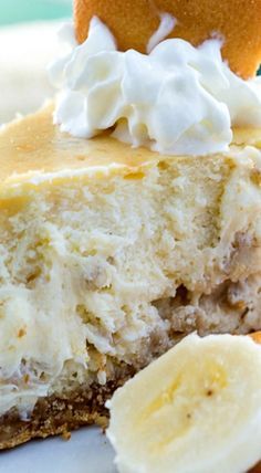 Cheesecake Banana Pudding, Banana Pudding Cheesecake Recipe, Cheesecake Tacos, Cheesecake Banana, Showstopper Dessert, Pudding Cheesecake, Banana Pudding Cheesecake, Recipe Banana, Banana Cream Pie