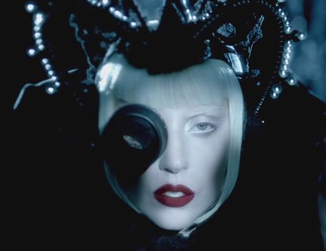 Lady Gaga Alejandro, Lady Gaga Outfits, The Fame Monster, Poker Face, Cultura Pop, Tim Burton, American Singers, Pop Music, Lady Gaga