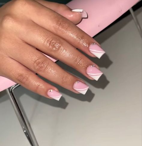 Shirt Acrylic Nails Designs, Basic Acrylics, Acrylic Nails Nude, Simple Gel Nails, Work Nails, French Tip Acrylic Nails, Simple Acrylic Nails, Classy Acrylic Nails, Short Square Acrylic Nails