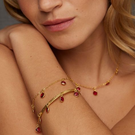 Burgundy Reigns.⁠ ⁠ #AW24 #Burgundy #AW24Trends #AutumnalTrends #AutumnalInspo #JewelleryInspo #FashionInspo #SeasonalTrends 80s Accessories, 90s Accessories, Red Tourmaline, Pearl Gifts, 22 Carat Gold, Tourmaline Bracelet, Fashion Trends Winter, Coin Pearls, Toggle Bracelet