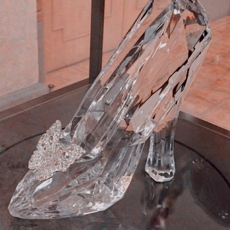 Cinderella 2015 Glass Slipper, Glass Slippers Wedding Shoes, Glass Slipper Wedding Shoes, Cinderella Aesthetic, Glass Shoe, Glass Heels, Cinderella 2015, Glass Shoes, Cinderella Shoes