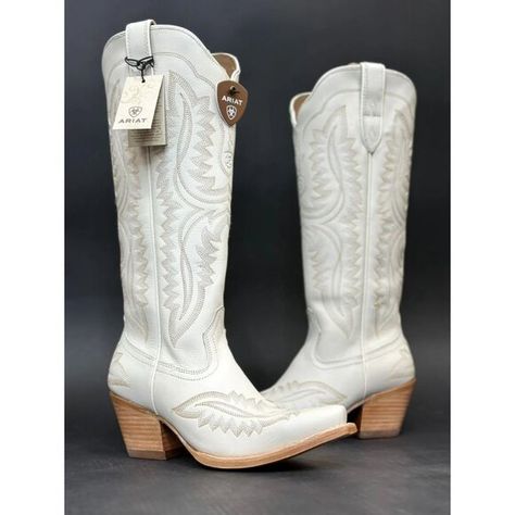 Women's Casanova Western Boot ARIAT 10043268 White Ariat Dixon Boot, Brown Work Boots, Brown Western Boots, Square Toe Western Boots, Ariat Boots, Brown Leather Ankle Boots, Waterproof Hiking Boots, Leather Cowboy Boots, Western Leather