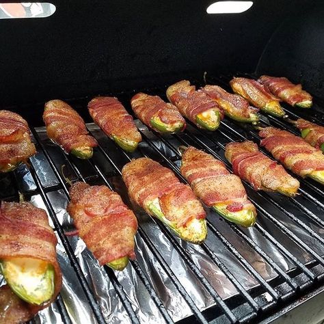 We can never say no to bacon-wrapped jalapeño poppers. 📷: @bbqnwithjj Traeger Bacon, Smoked Jalapeno Poppers, Grilled Jalapeno Poppers, Wood Pellet Grill Recipes, Traeger Cooking, Traeger Grill Recipes, Smoked Jalapeno, Bacon Wrapped Jalapeno Poppers, Jalapeno Popper Recipes