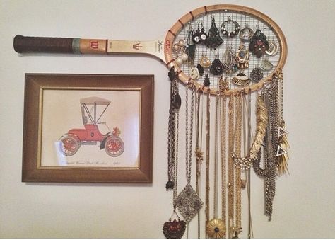 Tennis racket jewelry holder Tennis Racket Jewelry Holder, Tennis Racket Jewelry, Jewlery Storage, Feminine Room, Dorm Stuff, Jewellery Holder, Table Tennis Racket, Crazy Stuff, Dorm Ideas