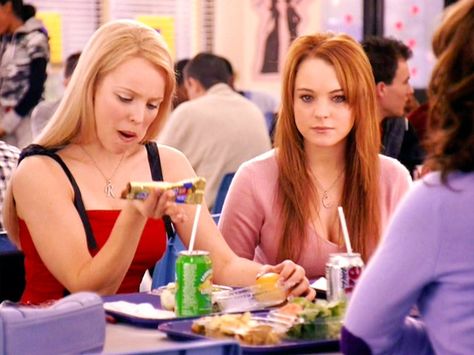 Rachel McAdams’ Comments on Filming 'Mean Girls’ with Lindsay Lohan Change Everything | #meangirls #lindsaylohan #rachelmcadams #cadyheron #reginageorge Regina George And Cady Heron, Cady Heron, Healthy Brands, Healthy Granola Bars, Girls Secrets, Granola Healthy, Regina George, Breakfast Bars, Rachel Mcadams