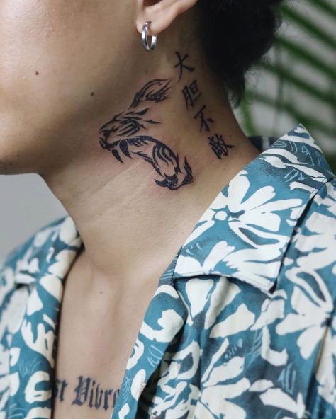 Lion, a symbol of courage, will be a great choice for a person who shows courage to get a tattoo like this. Japanese Neck Tattoo Men, Neck Tattoo Words, Neck Tattoo Men Ideas, Japanese Neck Tattoo, Owl Tattoo Back, Tattoo Men Ideas, Wing Neck Tattoo, Neck Tattoo Men, Neck Tattoos For Men