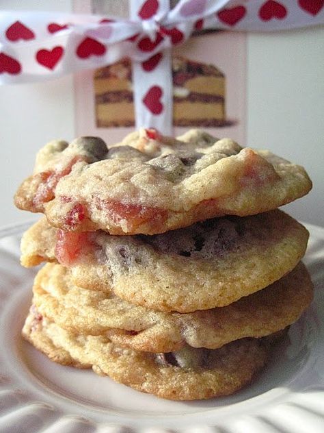 Bacon Chocolate Chip Cookies - Your Cup of Cake Bacon Chocolate Chip Cookies, Healthy Baking Substitutes, Bacon Desserts, Cup Of Cake, Bacon Cookies, Bacon Chocolate, Chocolate Bacon, Best Cookies Ever, Baking Substitutes