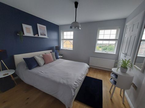 Blue Feature Wall Bedroom, Wall Paint Combination, Bedroom Extension, Grey Bedroom Paint, Blue Feature Wall, Blue And Pink Bedroom, Light Gray Bedroom, Navy Bedroom, Navy Bedrooms