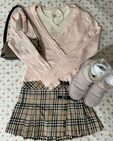 Ballerina Off Duty, Princess Power, Pink Academia, Plaid Skirt Outfit, Future Board, Coquette Outfits, Coquette Outfit, Brown Outfit, Pink Outfits