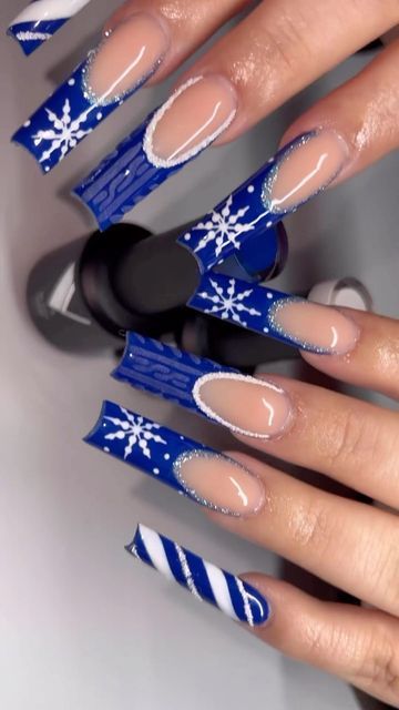 Christmas Nails Ideas 2023, Blue Christmas Nails, Cowboy Nails, Xmas Color, Winter Nails Acrylic, Colored Acrylic Nails, Acrylic Nails Coffin Pink, Nails Only, Long Square Acrylic Nails